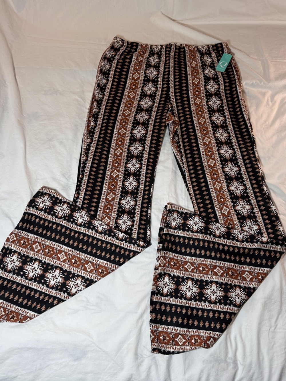 Mono B NWT Bell Bottom Leggings XL
